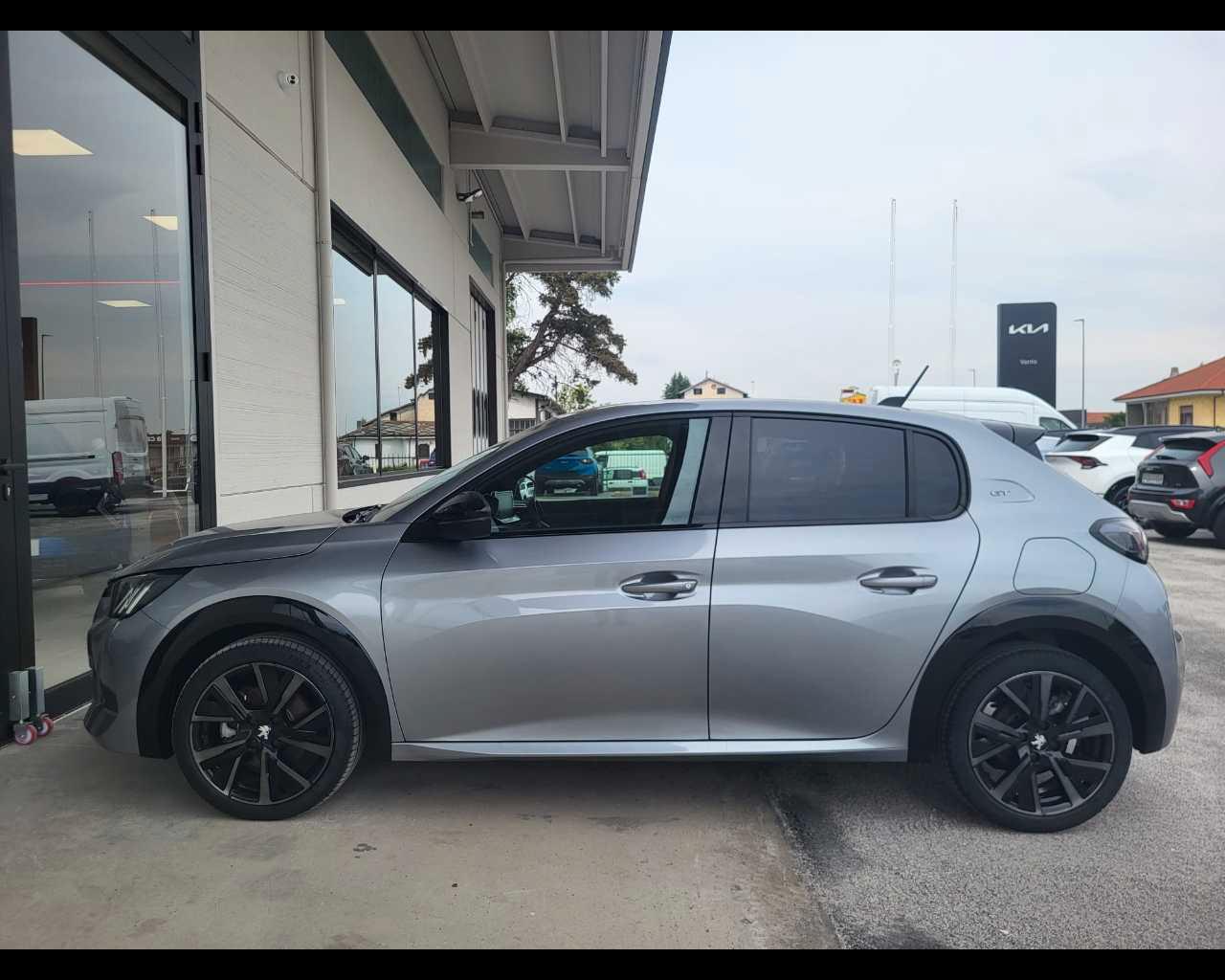 PEUGEOT 208 1.2 GT Line