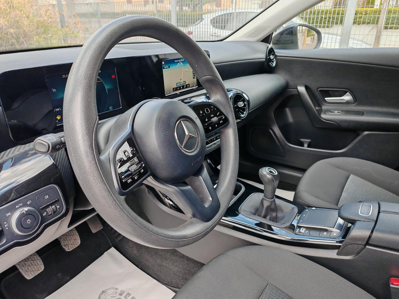 Mercedes-benz A 180d 2.0 Navig cam 2021