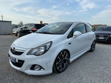 Opel Corsa 1.6 T 192CV 3 porte OPC