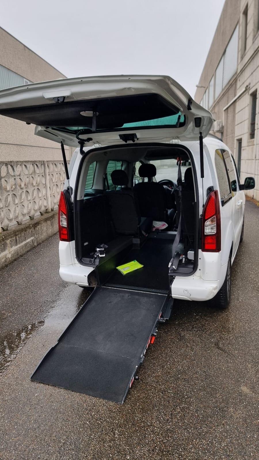 Peugeot Partner Parter trasporto disabili