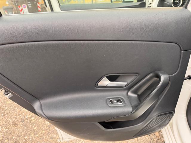 MERCEDES-BENZ A 250 SPORT AUTOMATICA EQ-Power 4p.