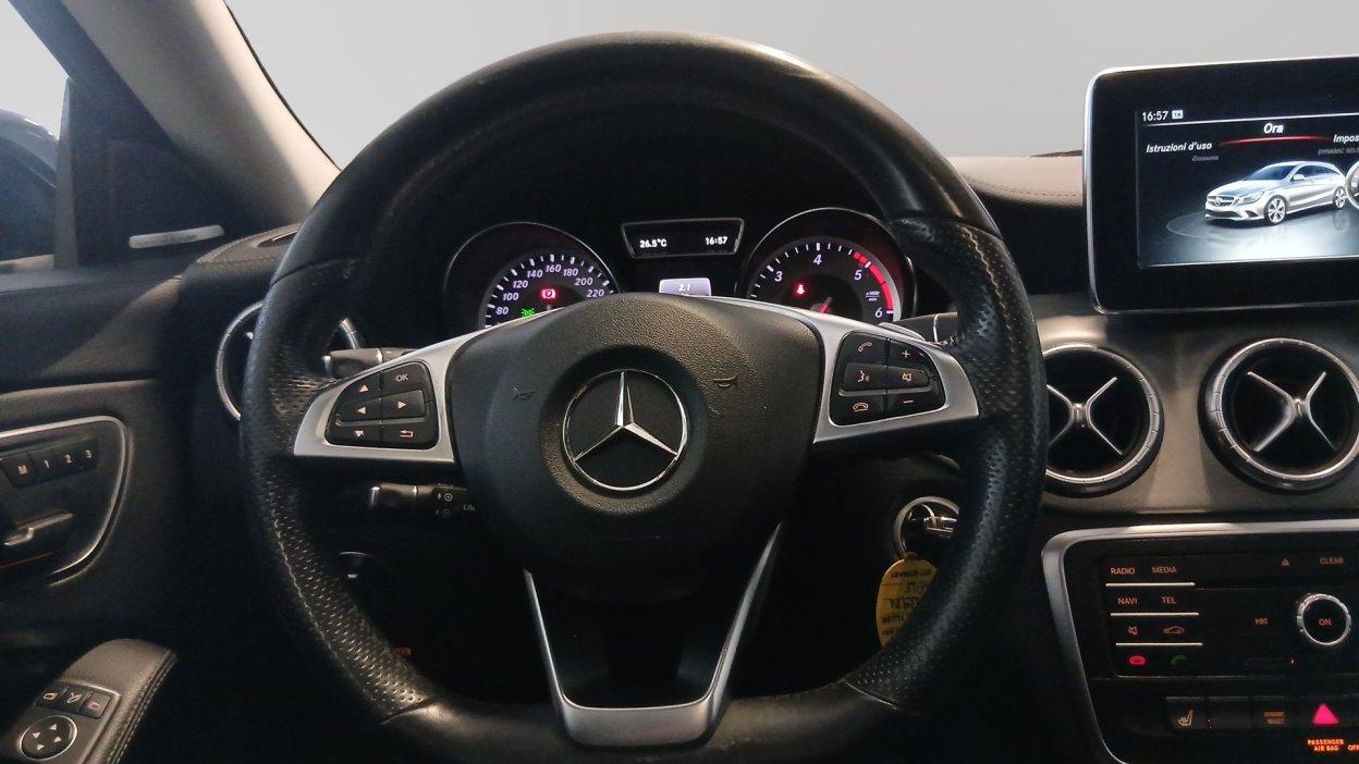 Mercedes-Benz CLA (C/X117) - CLA 220 d S.W. Automatic Premium Dark Night