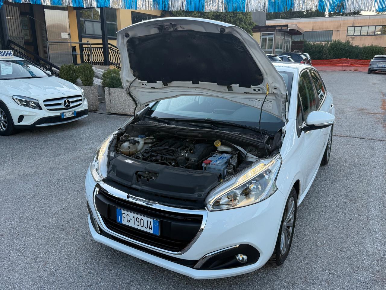 "SUPER ECO" Peugeot 208 PureTech GPL Active