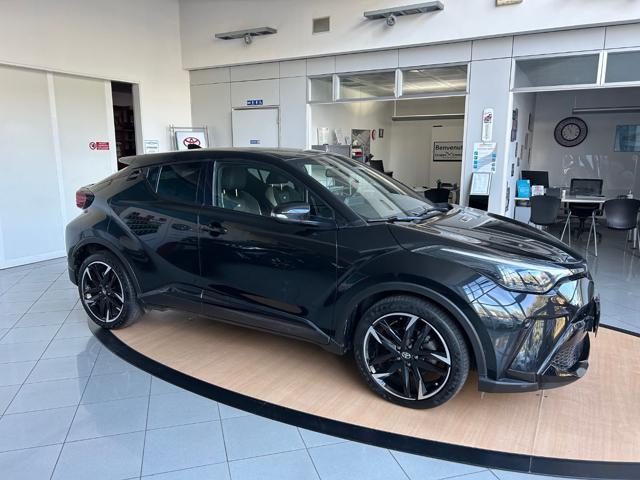 TOYOTA C-HR 1.8 Hybrid E-CVT GR Sport Black Edition