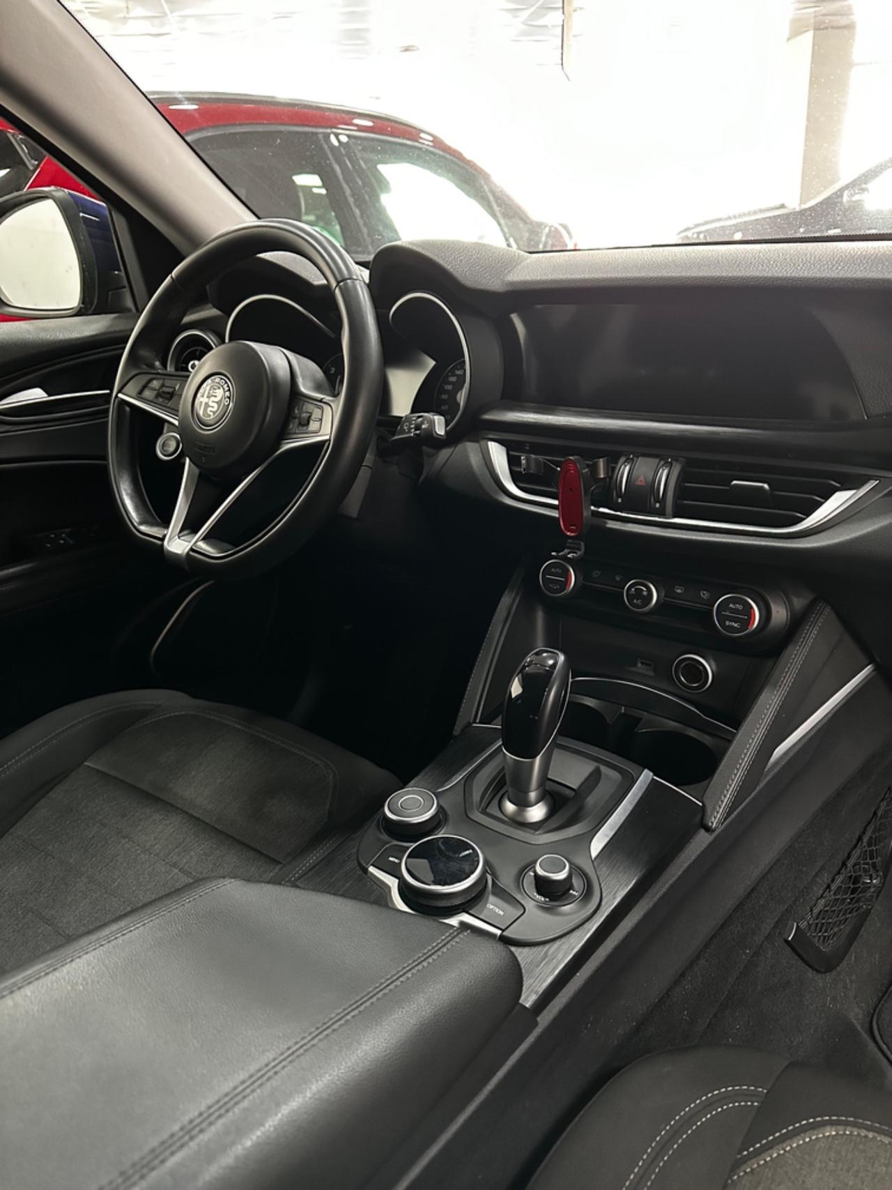 Alfa Romeo Stelvio 2.2 Turbodiesel 190 CV AT8 RWD Business