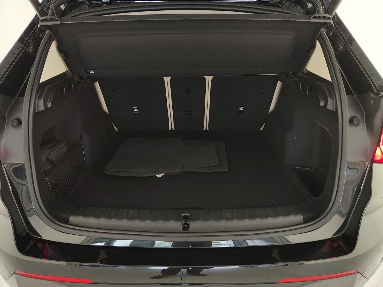 BMW X1 U11 - X1 sdrive18d X-Line auto