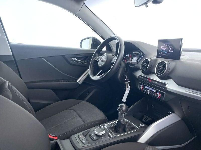 Audi Q2 1.6 30 TDI Identity Black S TRONIC
