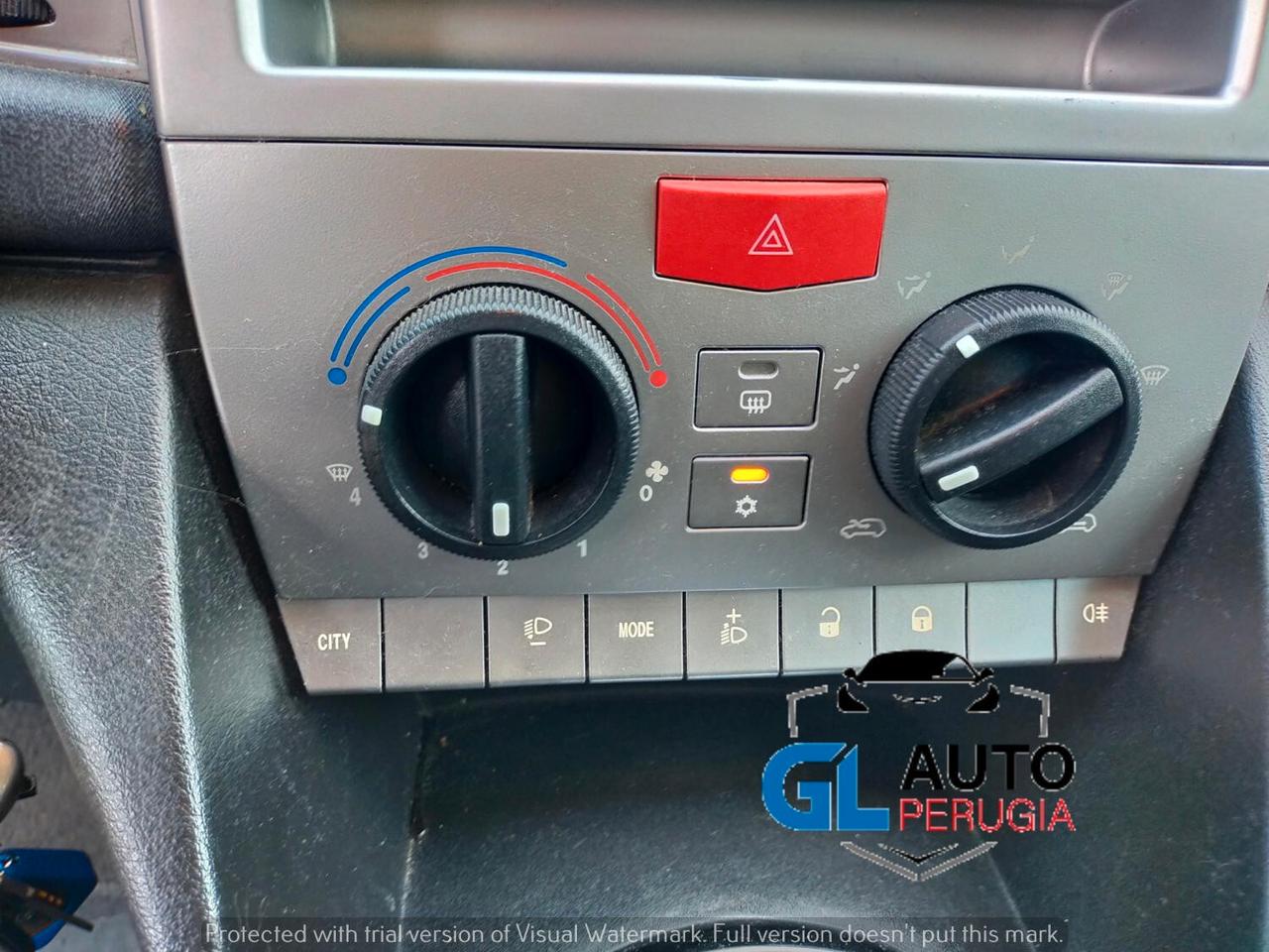 LANCIA YPSILON 1.2 NEOPATENT. GPL 5 posti