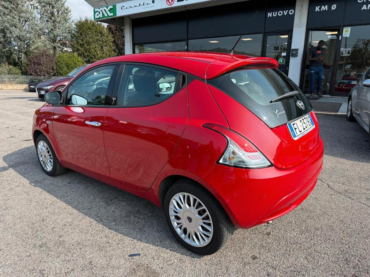 Lancia Ypsilon 1.2 69 CV 5 porte Mya