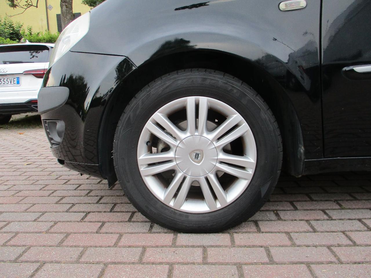 Lancia Musa 1.4 16v Platino 6m TETTO/bizona OK NEOPAT