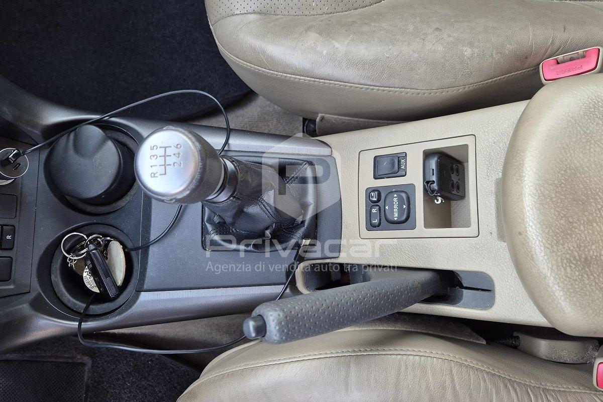 TOYOTA RAV4 2.2 D-4D 150 CV DPF Luxury