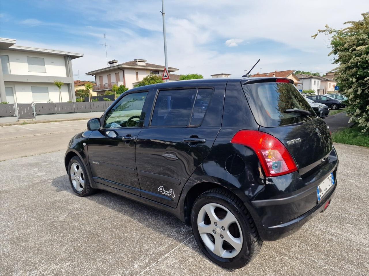 Suzuki Swift 1.3 4x4 5p. GL