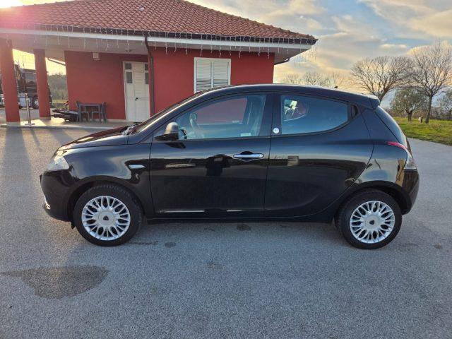 LANCIA Ypsilon 1.2 69 CV 5 porte GPL Ecochic Gold