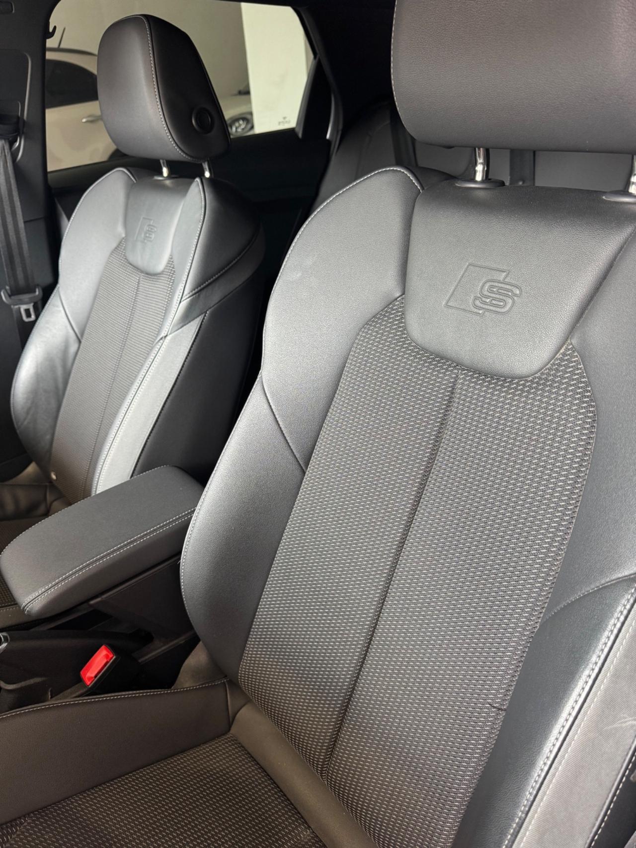 Audi A1 SPB 30 TFSI S tronic Identity Black