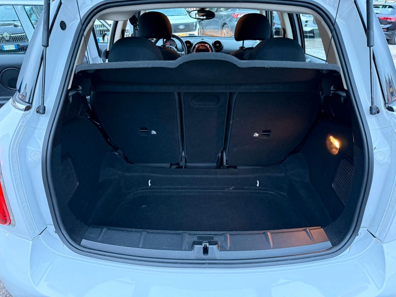 Mini Cooper D Countryman 2.0 Auto.