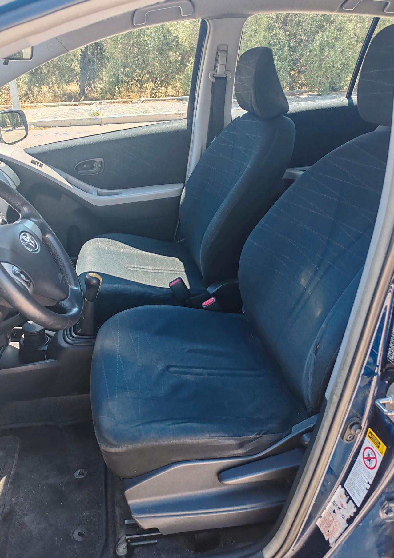 Toyota Yaris 1.0 5 porte Sol. Neopatentati