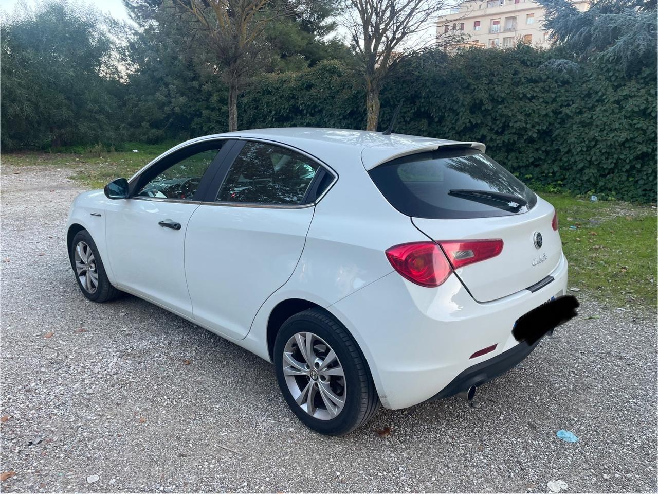 Alfa Romeo Giulietta 1.6 JTDm-2 105 CV Distinctive