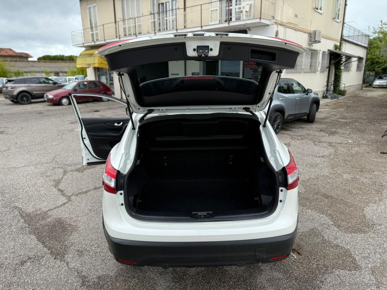 NISSAN Qashqai 1.5 dCi Tekna