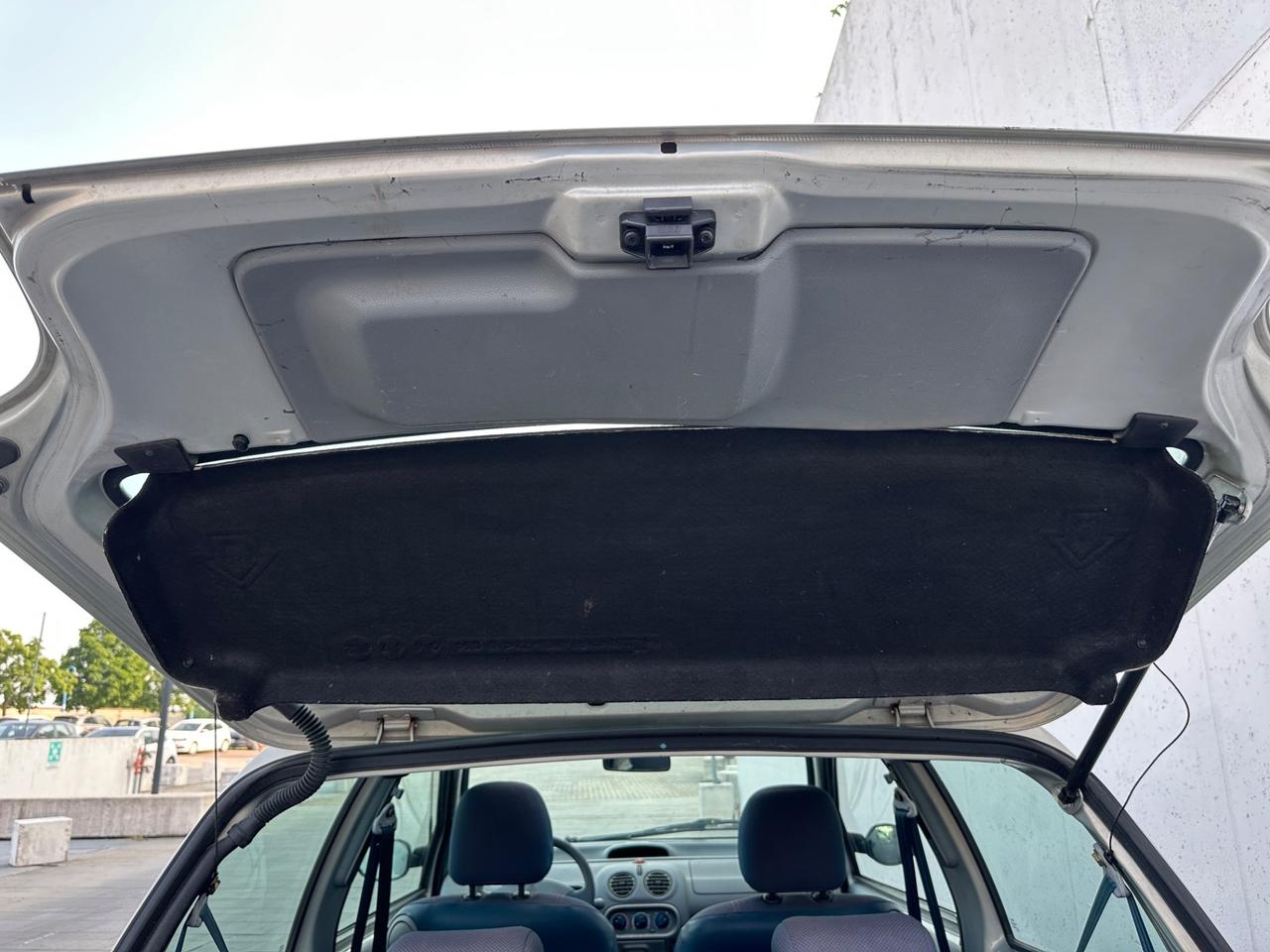Renault Twingo 1.2i Unico Proprietario Neopatentati