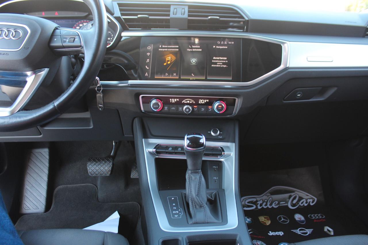Audi Q3 35 TDI S tronic Business