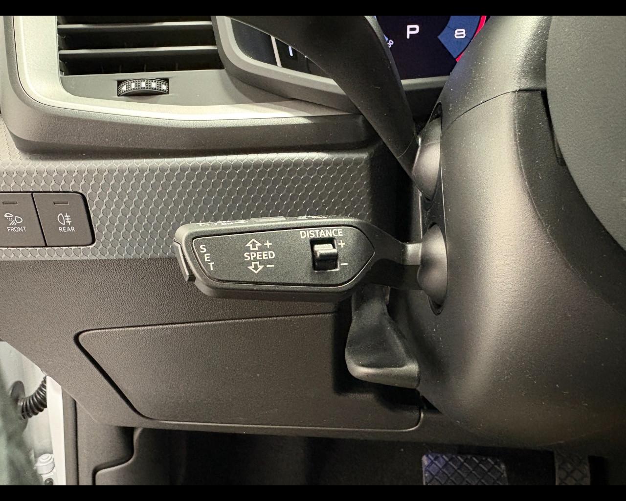 AUDI A1 ALLSTREET 30 TFSI S-TRONIC IDENTITY CONTRAST