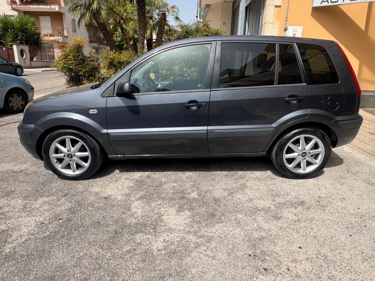 FORD FUSION 1.4 TDCI 70 CV. E5 TITANIUM PERFETTA