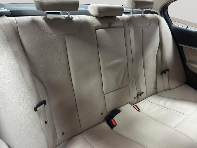 BMW Serie 3 (F30/31) 330e iPerformance Msport