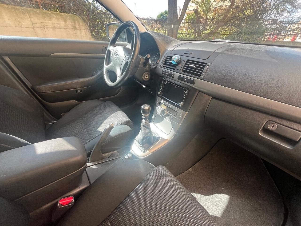 Toyota Avensis 2.2 D-4D 16V Station Wagon