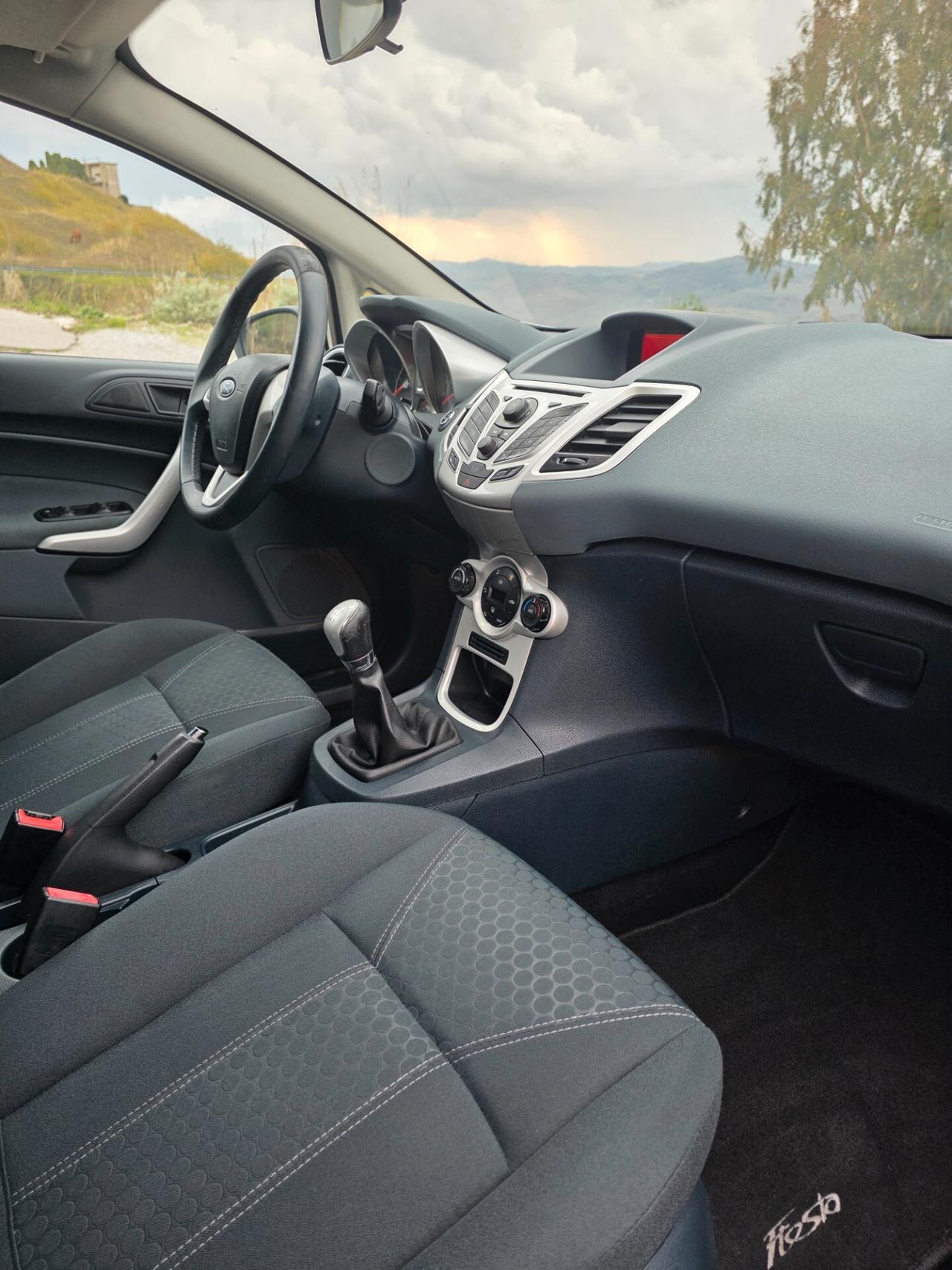 Ford Fiesta 1.2 82 CV 5 porte Titanium