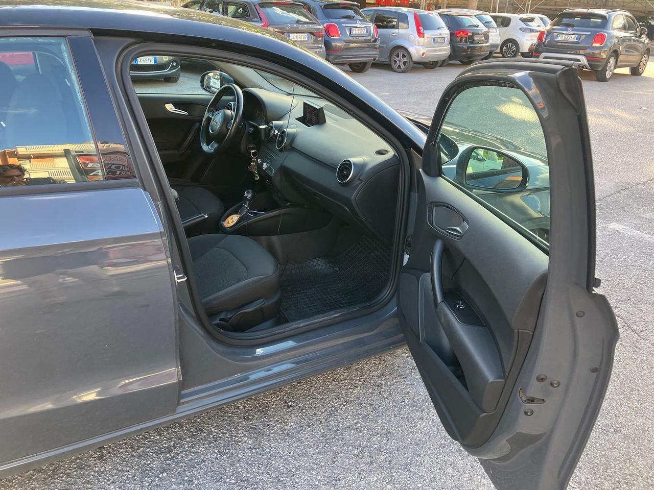 Audi A1 1.6 TDI Metal Plus #7139