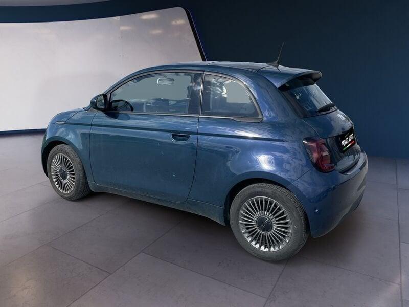 FIAT 500 ICON Berlina 42 kWh