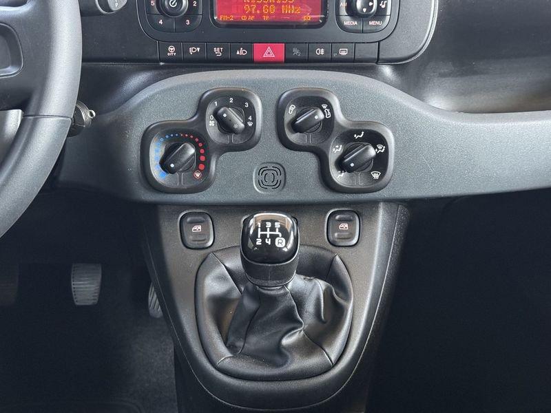 FIAT Panda 1.2 Easy 69cv E6 UNIPRO NEOPATENTATI CRONOLOGIA TAGLIANDI