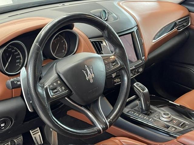 Maserati Levante s q4 430cv