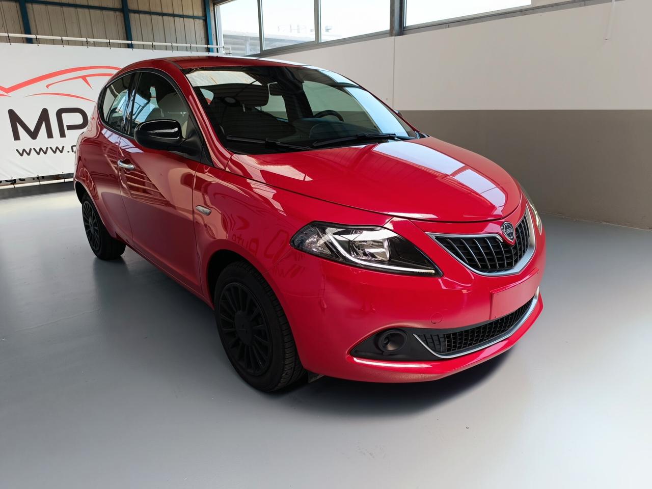 Lancia Ypsilon 1.0 FireFly 5 porte S&S Hybrid Ecochic Gold