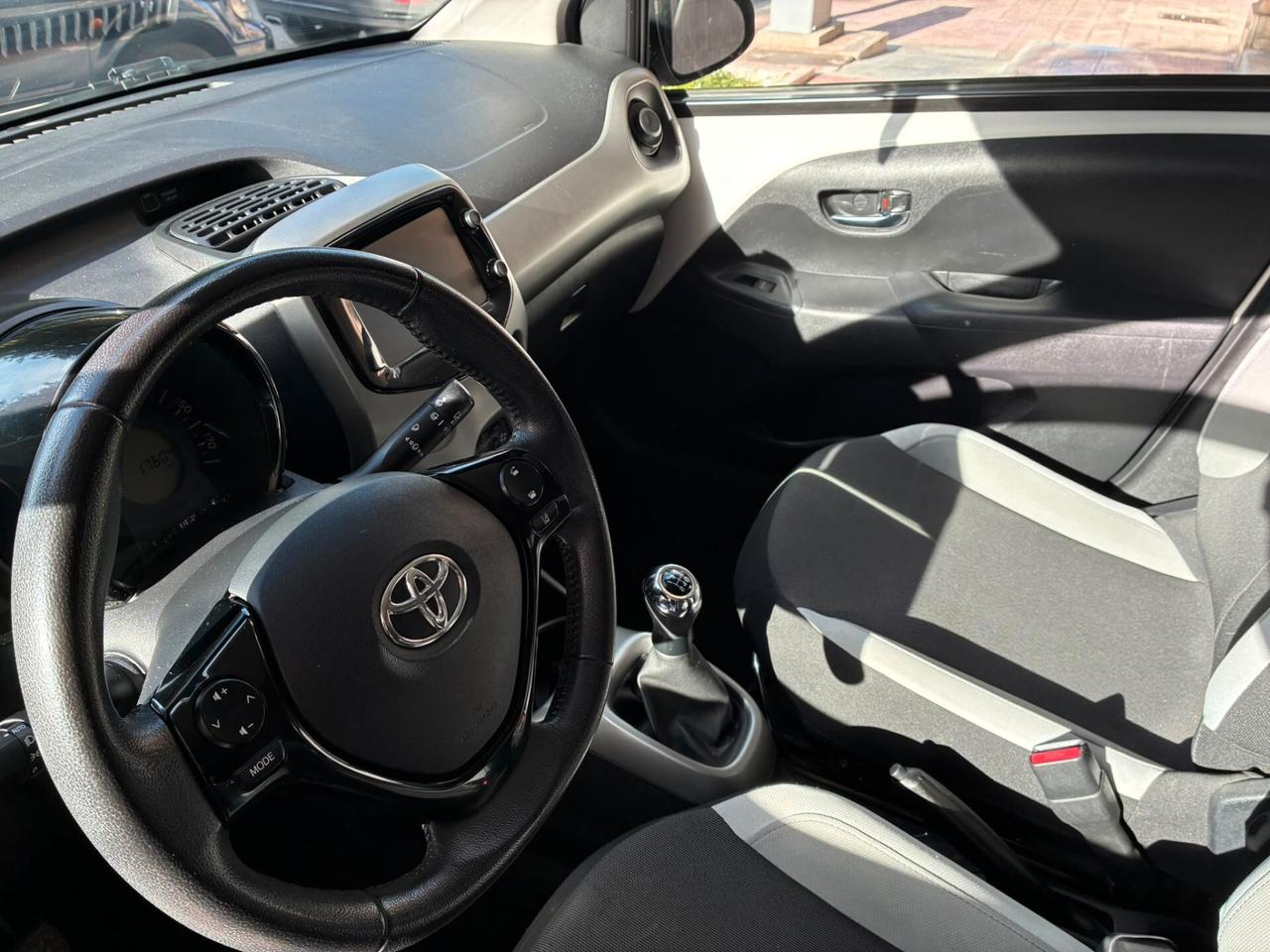 Toyota Aygo 1.0 5p 17.000km pari al nuovo-18