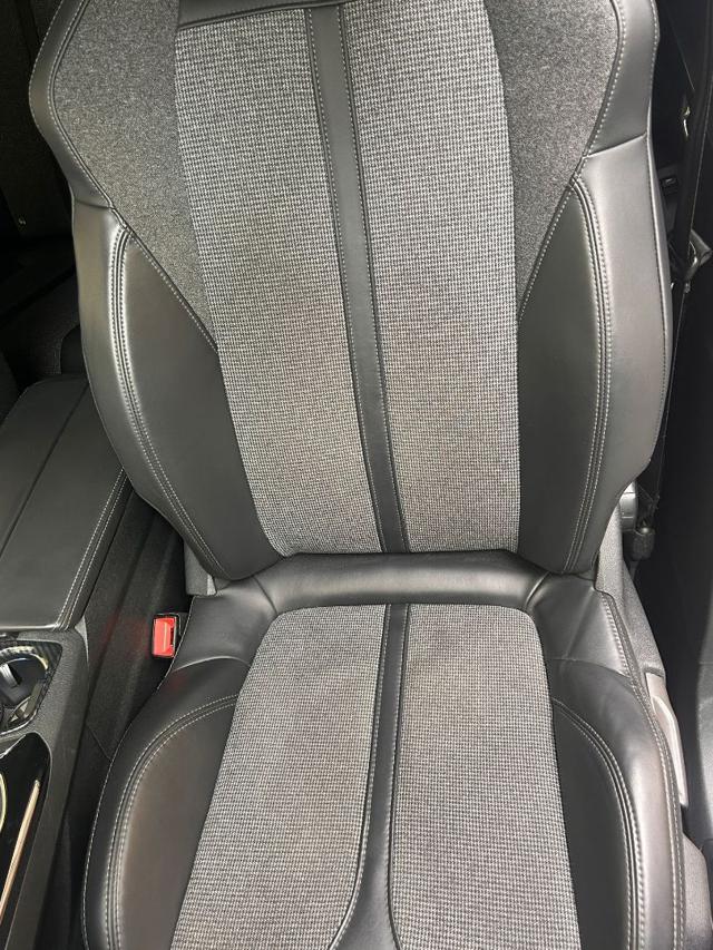 PEUGEOT 3008 BlueHDi 120 CV