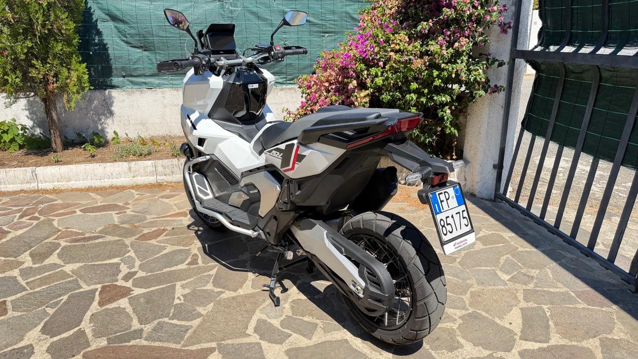 Honda X-ADV 750