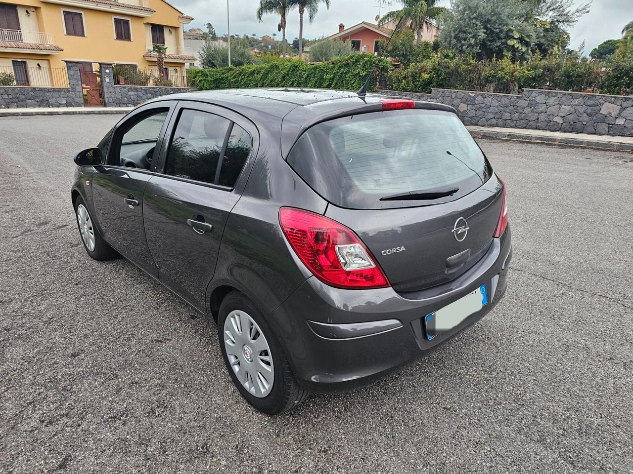 Opel Corsa 1.2 5 porte zero graffi