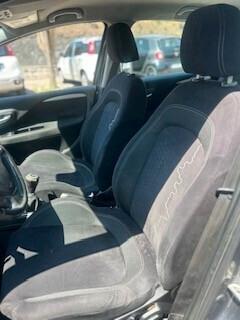 Fiat Punto 1.3 MJT 75 CV - 2014
