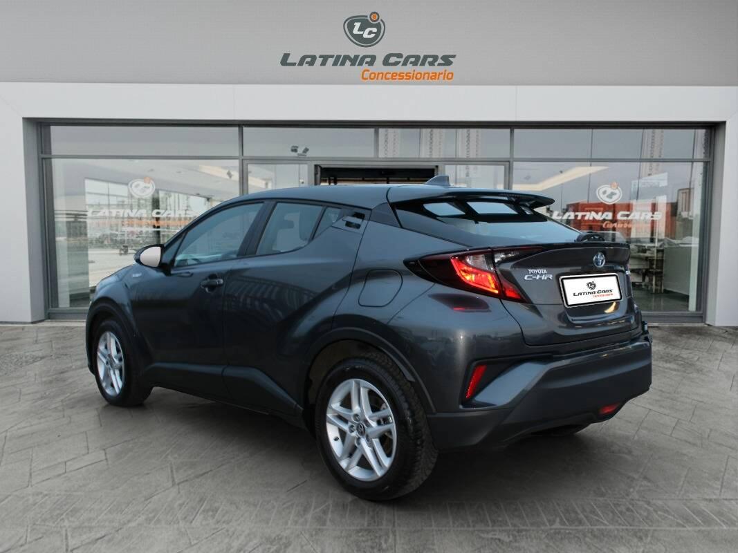 Toyota C-HR 1.8h Active e-cvt Con TELECAMERA & NAVIGATORE