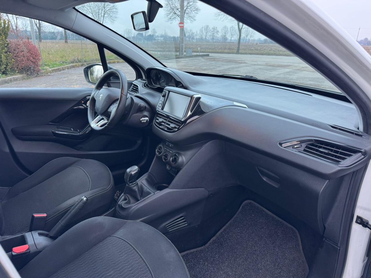 Peugeot 208 PureTech 82 5 porte Allure 2017