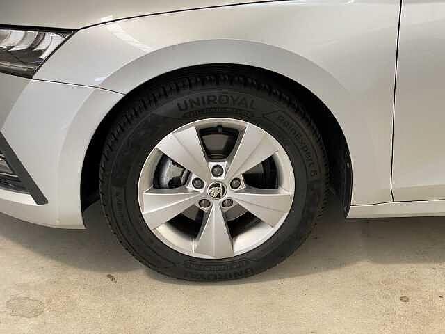 SKODA Octavia 1.5 G-TEC DSG Executive