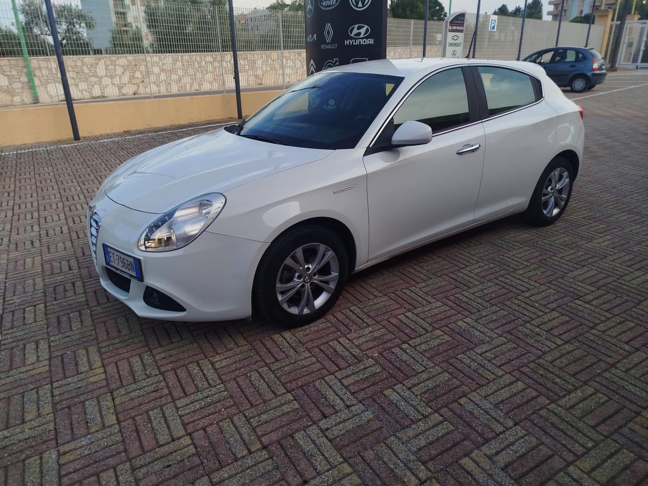 Alfa Romeo Giulietta 1.6 JTDm-2 105 CV Exclusive