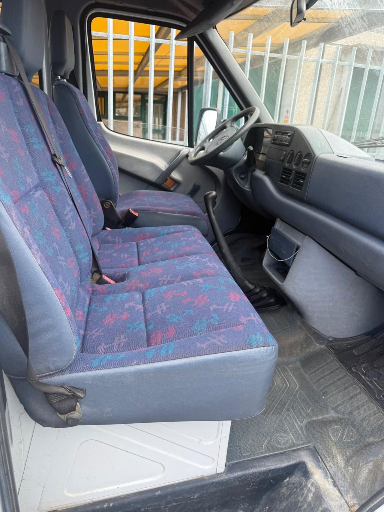 Mercedes Benz 412