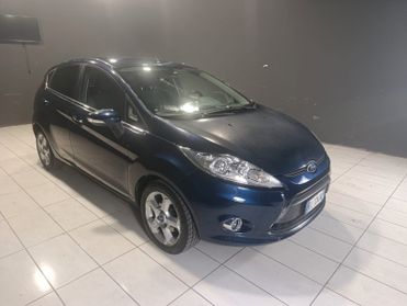 FORD FIESTA DEL 2011 1200 BENZINA ANCHE NEOPATENTATI