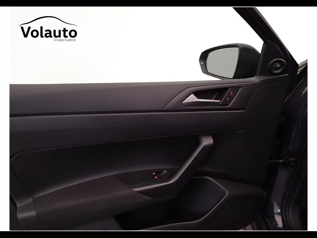 VOLKSWAGEN Polo VI 2017 - Polo 5p 1.0 mpi Trendline 65cv