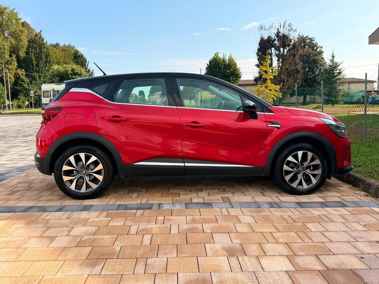 Renault Captur TCe 100 CV GPL Intens