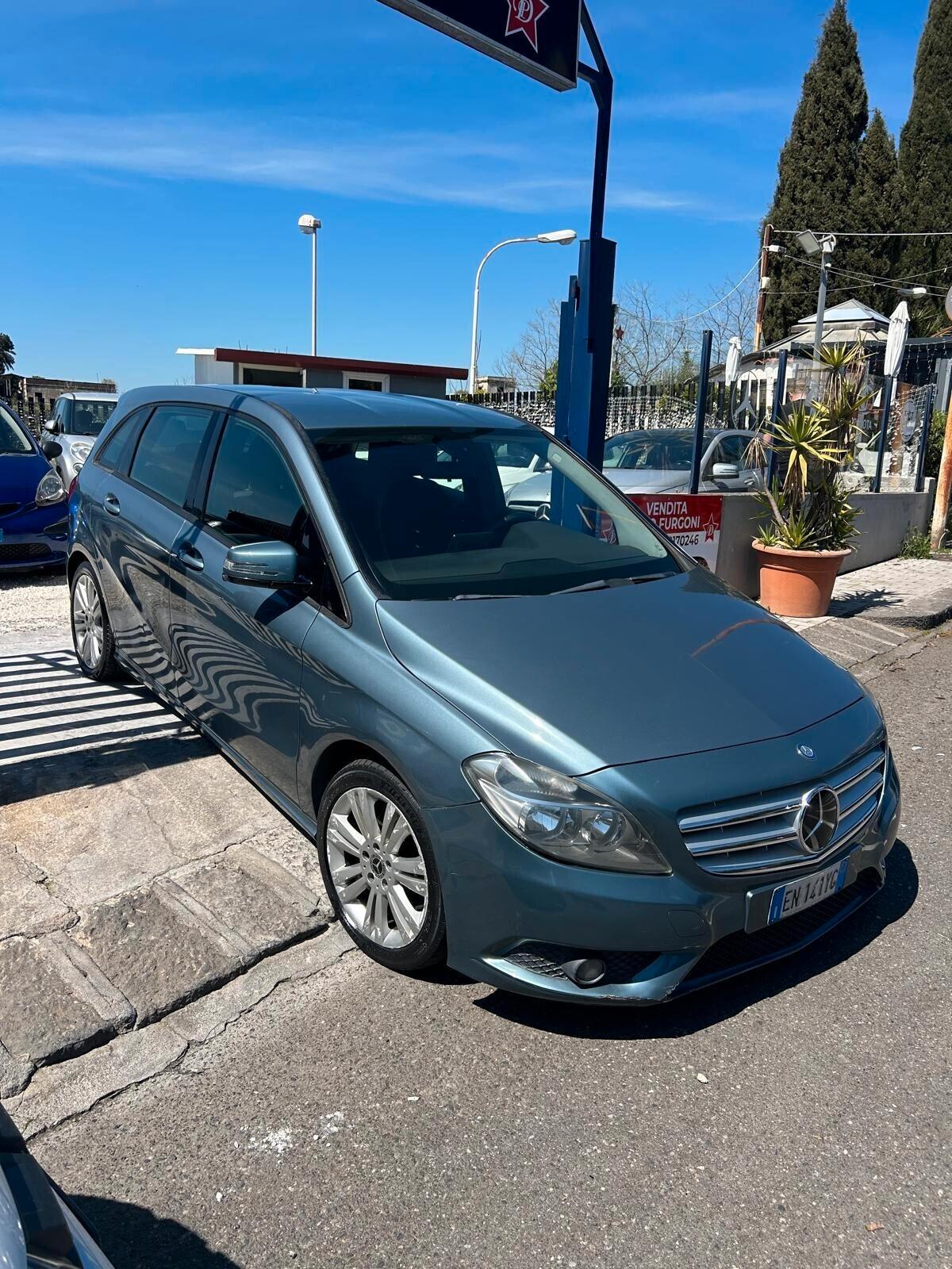 Mercedes-benz B 180 CDI BlueEFFICIENCY Premium
