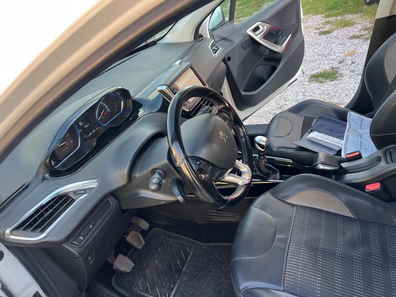 Peugeot 2008 BlueHDi 120 S&S Crossway