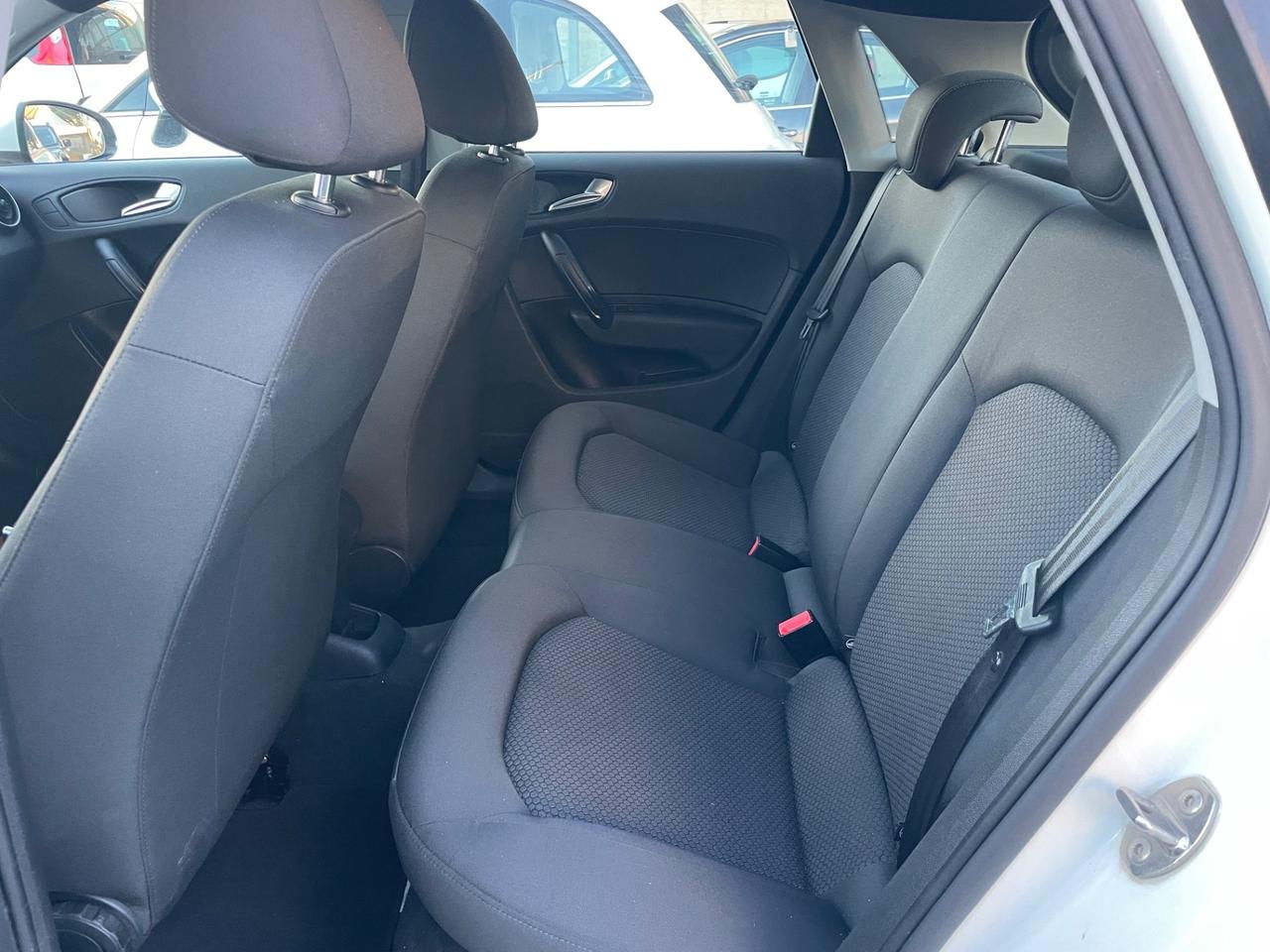 AUDI A1 1.6 DIESEL 90 (CV) 2012